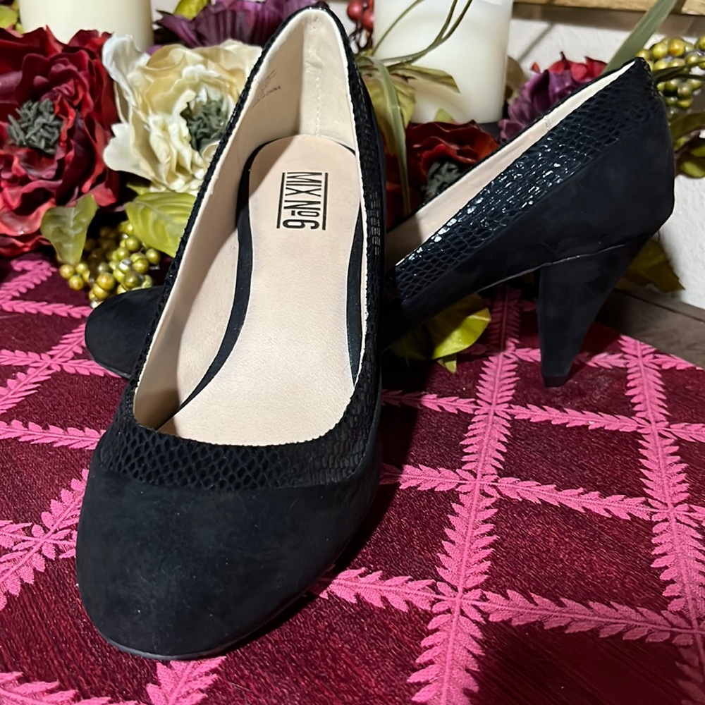 Mix No.6 Suede and Faux Snake Skin Pump NWOB
